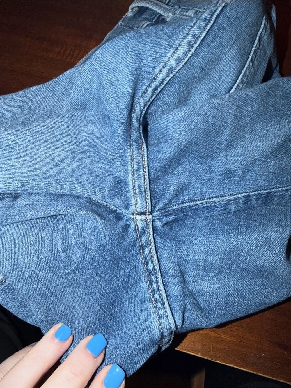 Citizens of Humanity Rocket Ankle Medium Blue Wash Distressed jeans. Size 27.